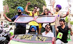 Jaspal Bhatti with other star actors of Power Cut in Ludhiana on Tuesday