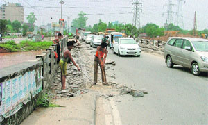 Work in progress at Sidhwan canal bridge.