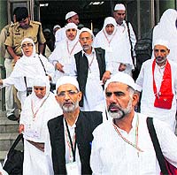 Kashmiri pilgrims prepare to leave for their pilgrimage to Mecca