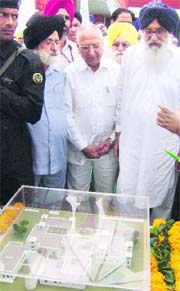 Punjab Chief Minister Prakash Singh Badal at the foundation stone-laying ceremony of a community health centre at Dehlon on October 6, 2011.