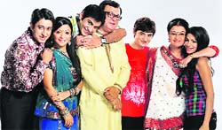 The cast of Ek Doosre Se...