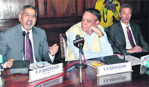 VK Bahuguna, Director General of ICFRE, and PP Bhojvaid, Director, FRI, at a press conference in Dehradun on Sunday.