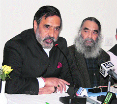 Union Industry, Commerce and Textiles Minister Anand Sharma addresses mediapersons in Dharamsala on Monday. 
