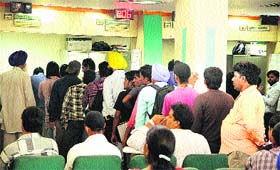 Applicants face a harrowing time to get learners licence at the Suwidha Centre in Jalandhar