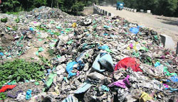 Garbage left to rot on the outskirts of Bijbehara town
