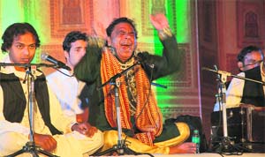 Qawwali singer Shaukat Ali Matoi performs at Virasat 2012 in Dehradun.