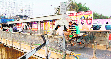 Rejection of the proposal to widen the Bhandari RoB (in picture) has added to the woes of the MC in solving the traffic problem.  