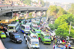 A huge traffic jam at the BC Road in Jammu on Saturday. An additional 30,000 vehicles will hit the city roads after the Darbar Move. 