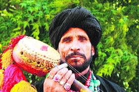Artiste Sain Zahoor from Pakistan.
