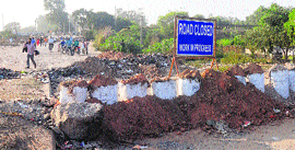 The road between Hallo Majra and Industrial Area in Panchkula where a railway underbridge is being constructed by the engineering department of the Indian Railways.