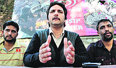 Rakesh Chib, president, Jammu University Research Scholars Executive Association (JURSEA) addresses mediapersons in Jammu on Sunday.