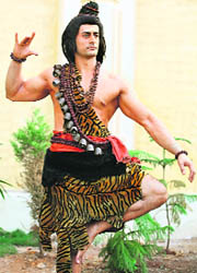 A still from Devon ke Dev...