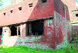 The dilapidated building of Government Elementary School at Mahna Singh Chowk in Amritsar
