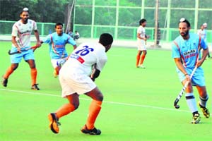 The Indian team is preparing to play in three back-to-back tournaments starting with Lanco International Super Series in Perth, Australia (November 22-25), FIH Champions Trophy, Melbourne (December 1-9) and second Asian Champions Trophy, Doha ((December 20-27) Photo: Rajesh Sachar