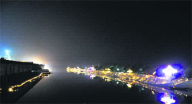 Residents of Seechewal and adjoining villages light diyas on the banks of the Kali Bein.