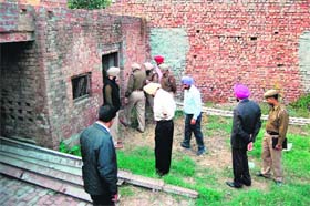Police officials at the spot where Gurkirats body was found on November 16