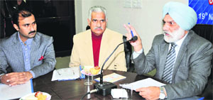 Prof Mohan Paul Singh Ishar, Vice-Chancellor, Jammu University, addresses mediapersons in Jammu on Sunday. 