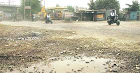 Commuters feel a harried lot travelling on the Lamhapind- Jandusinga road.
