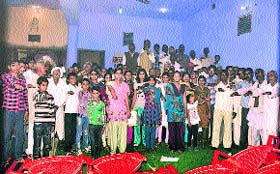 Members of Jangir Brahman Samaj take a pledge to save girl child.
