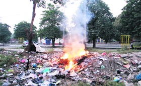 Garbage, dumped in front of the DC office, set on fire in Jalandhar. 