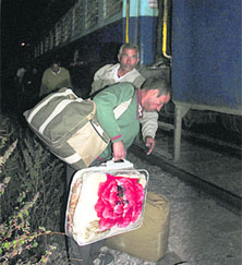 Passengers leaving the stranded train.