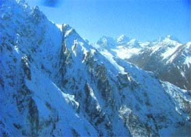 While Srinagar recorded a minimum temperature of minus 1.7 degrees Celsius, Qazigund, the gateway town to Kashmir, saw a low of minus 2.4 degrees