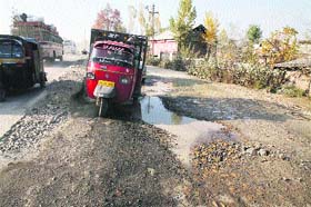 A view of the dilapidated Bemina-Narbal highway