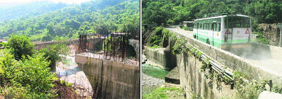 The new bridge under construction and (right) the old Bathu Bridge sustains heavy traffic pressure. 