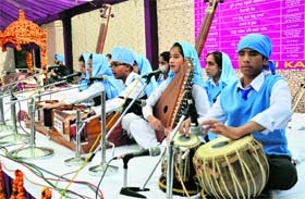 Students recite shabad during the Gurpurb celebrations at Guru Nanak Public School, Sarabha Nagar.