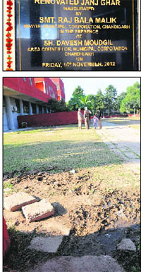 A portion of the green belt is damaged, with the MC turning a blind eye to its repairs. 