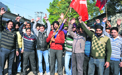 Members of the J&K Medical Sales Representatives Association hold a protest in Jammu on Tuesday. Tribune photo: Inderjeet Singh