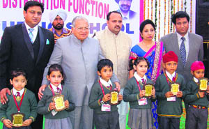 Health Minister Madan Mohan Mittal at the prize distribution ceremony of St Farid Public School at Mandi Gobindgarh. 