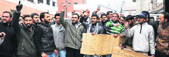 Rehbar-e-Taleem teachers protest against the government over their long-pending demands in Srinagar on Thursday.