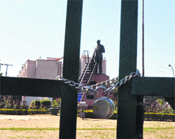 On BR Ambedkars death anniversary, his statue at Panama Chowk remained locked in Jammu on Wednesday. 