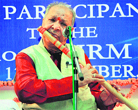 Flute maestro Padma Vibhushan Hari Prasad Chaurasia performs at the inauguration of the 12th International Human Resource Management Conference at MDI in Gurgaon. 