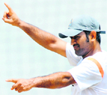 India skipper MS Dhoni and England captain Alastair Cook have everything to play for in the final Test.  PTI photos