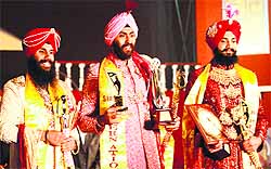 Last years first runners-up and second runners-up, both NRIs, at Mr Singh International