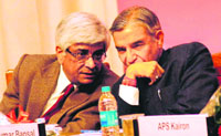 YK Chawla, Director, PGI, and Railway Minister PK Bansal