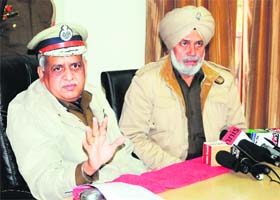 RP Mittal, IG border range, addresses mediapersons in Amritsar on Sunday