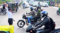 During peak hours, the traffic lights are switched off to facilitate traffic