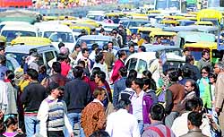 Traffic snarls on Bahadur Shah Zafar Marg at ITO during a protest outside the police headquarters against the gangrape case in New Delhi on Wednesday
