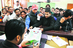 A huge rush of applicants at the tehsil office for getting their land registries done in Jalandhar on Wednesday. Tribune photo: Malkiat Singh