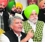 CLP leader Sunil Jakhar speaks to the media about the unruly behaviour of the ruling party in the House. Tribune file photo