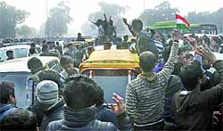 Traffic comes to a halt near India Gate during a protest against the Vasant Vihar gangrape, in New Delhi on Sunday