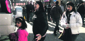 Dr Anjali Tendulkar (in black jacket), wife of Sachin Tendulkar, shops with her family in Mussoorie. 