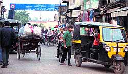 Defeating the purpose of declaring the railway road in Jalandhar for one-way traffic, auto rickshaws parked on the road, waiting for passengers