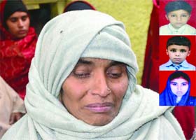 A relative mourns the death of three persons, including two minors (inset), who were burnt alive when a Maruti Swift car caught fire at Dilshad Garden in New Delhi on Tuesday night