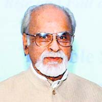 I K Gujral (4 Dec 1919 - 30 Nov 2012) A gentleman politician and a man of peace, he was India's 12th Prime Minister