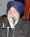 Sikandar Singh Maluka addresses the gathering at Gurudwara Haji Rattan on Tuesday. A Tribune photograph