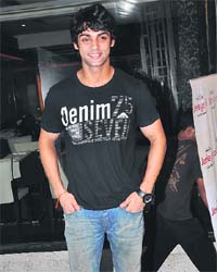 SCREEN PRESENCE: Karan Wahi